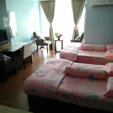 Best Studio Guest House Кота-Бару Экстерьер фото