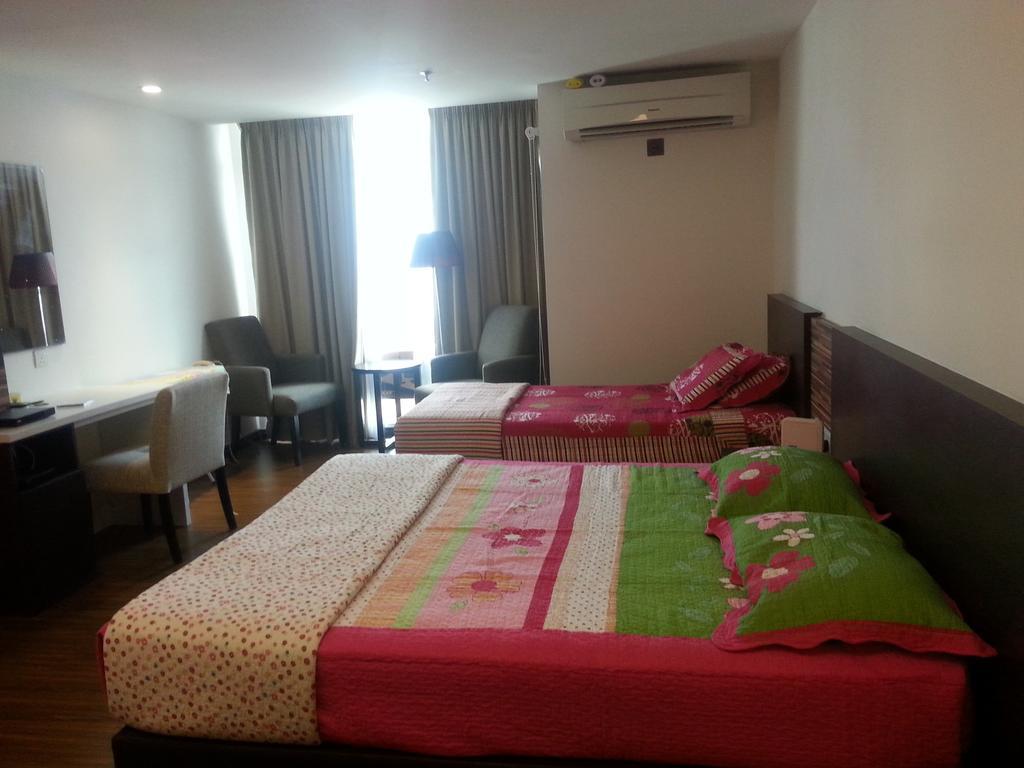 Best Studio Guest House Кота-Бару Номер фото