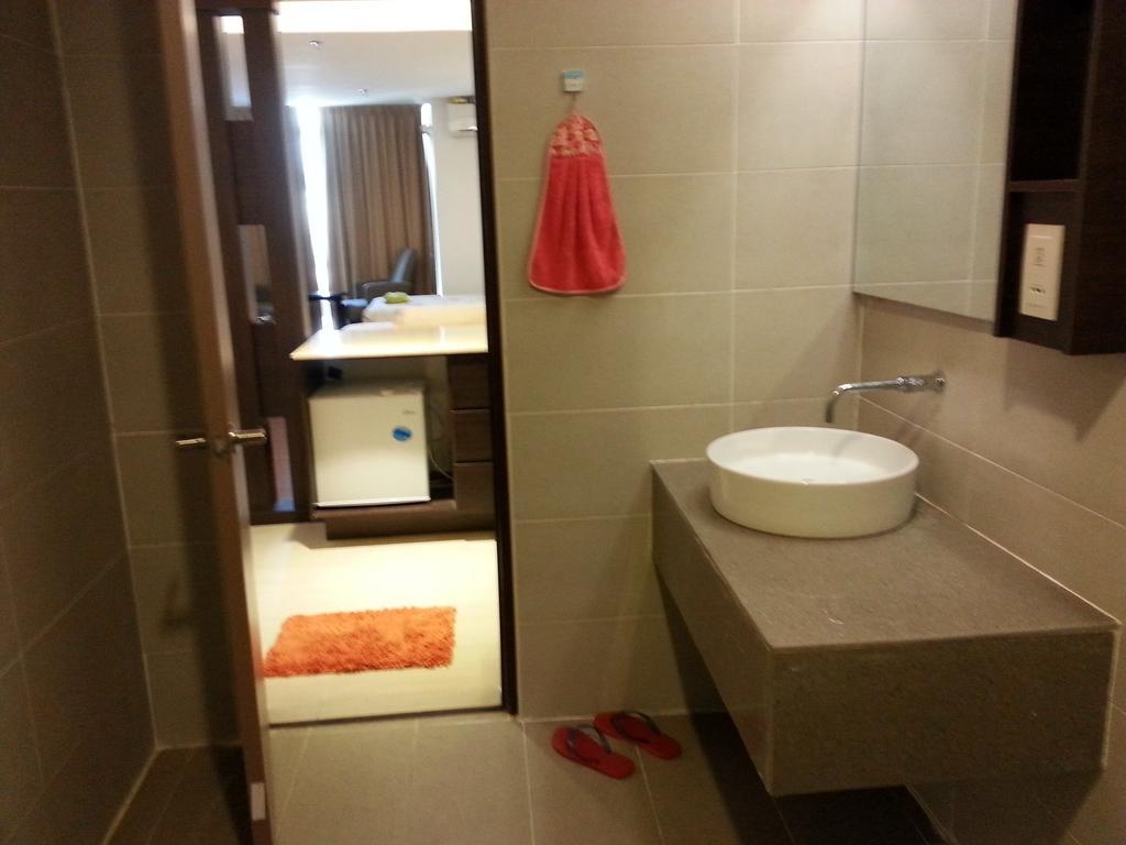 Best Studio Guest House Кота-Бару Номер фото