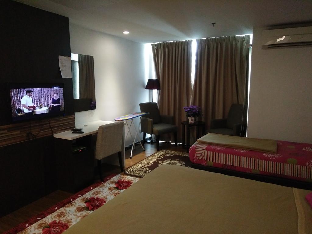 Best Studio Guest House Кота-Бару Экстерьер фото