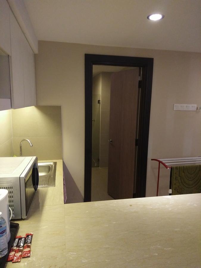 Best Studio Guest House Кота-Бару Экстерьер фото