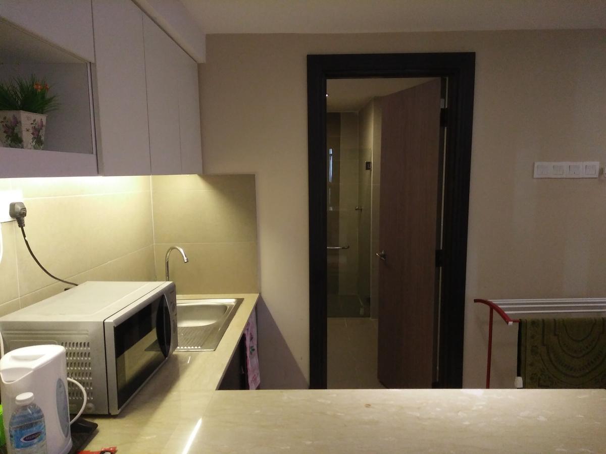 Best Studio Guest House Кота-Бару Экстерьер фото